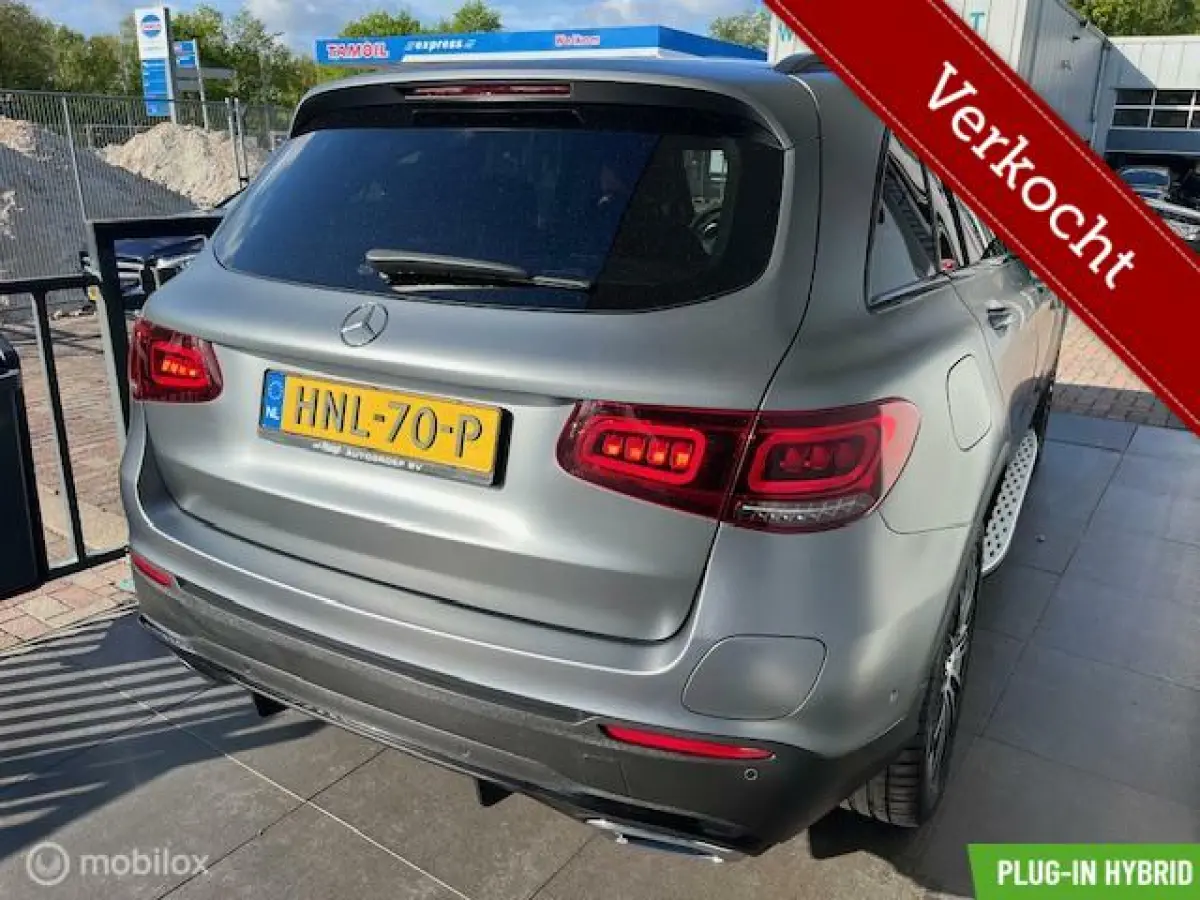 300de AMG-LINE 4MATIC PHEV