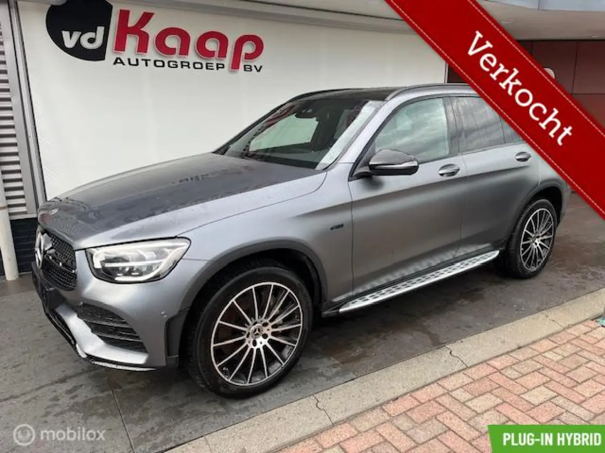 300de AMG-LINE 4MATIC PHEV
