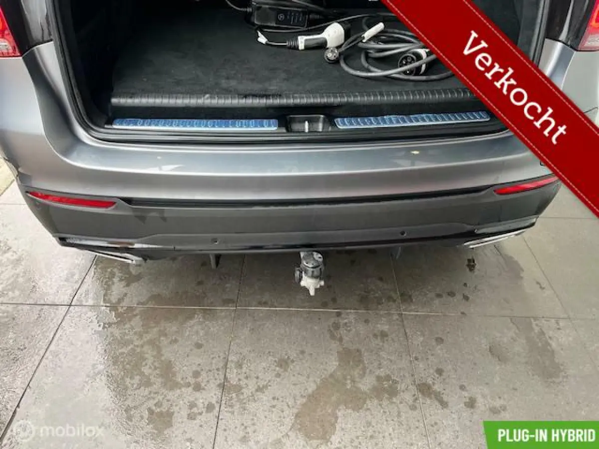300de AMG-LINE 4MATIC PHEV