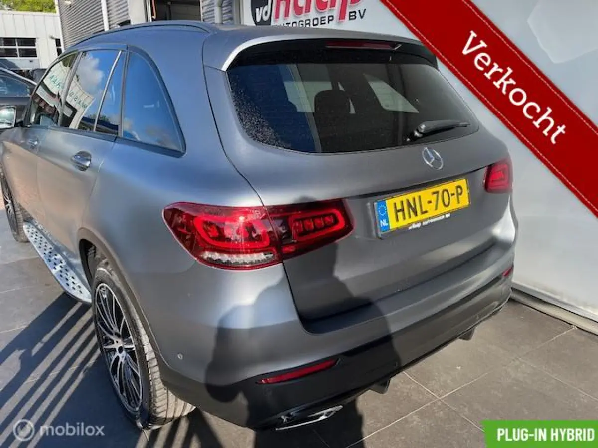300de AMG-LINE 4MATIC PHEV