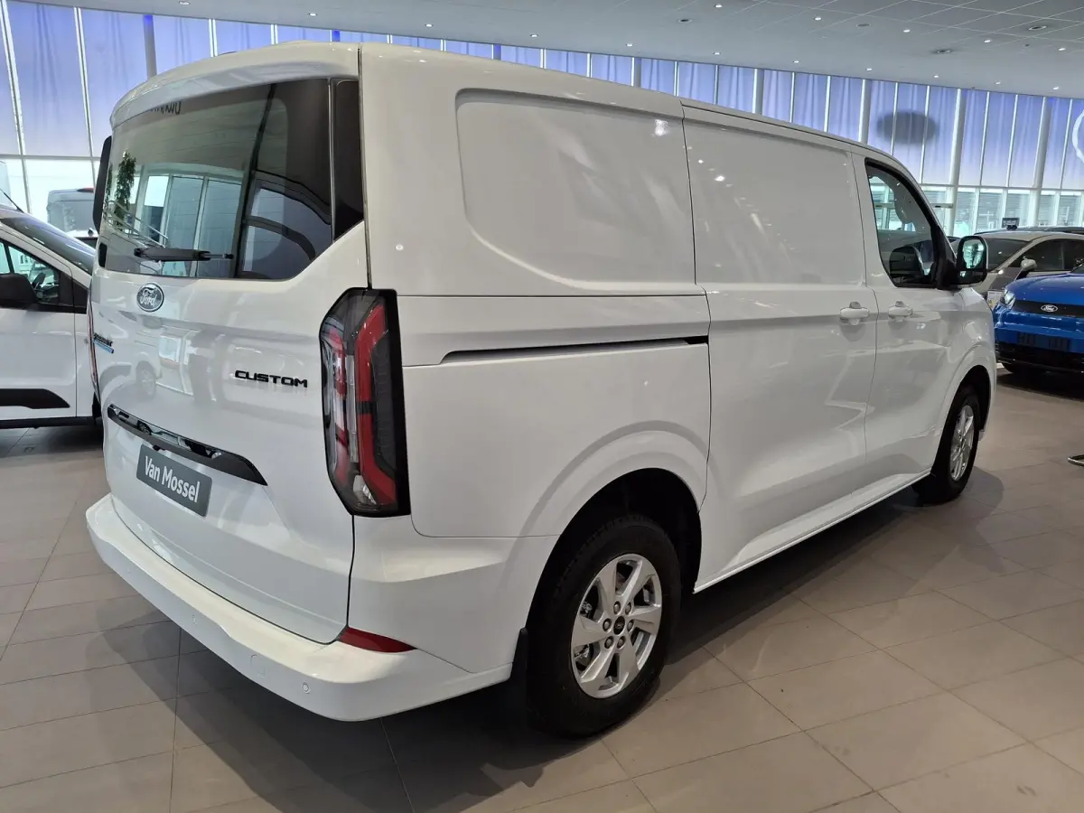 Limited | NIEUW TE BESTELLEN | H1 340 L2 | ACHTERUITRIJCAMERA | ACHTERKLEP | WLTP 380KM |