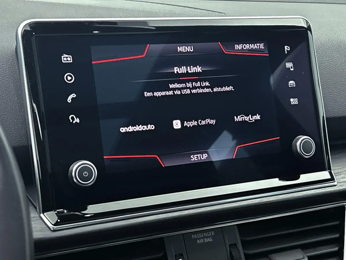 1.5 TSI Xcellence Limited Edition (PANORAMADAK, TREKHAAK, DIGITALE COCKPIT, CARPLAY, ADAPTIVE CRUISE, 1e EIGENAAR)