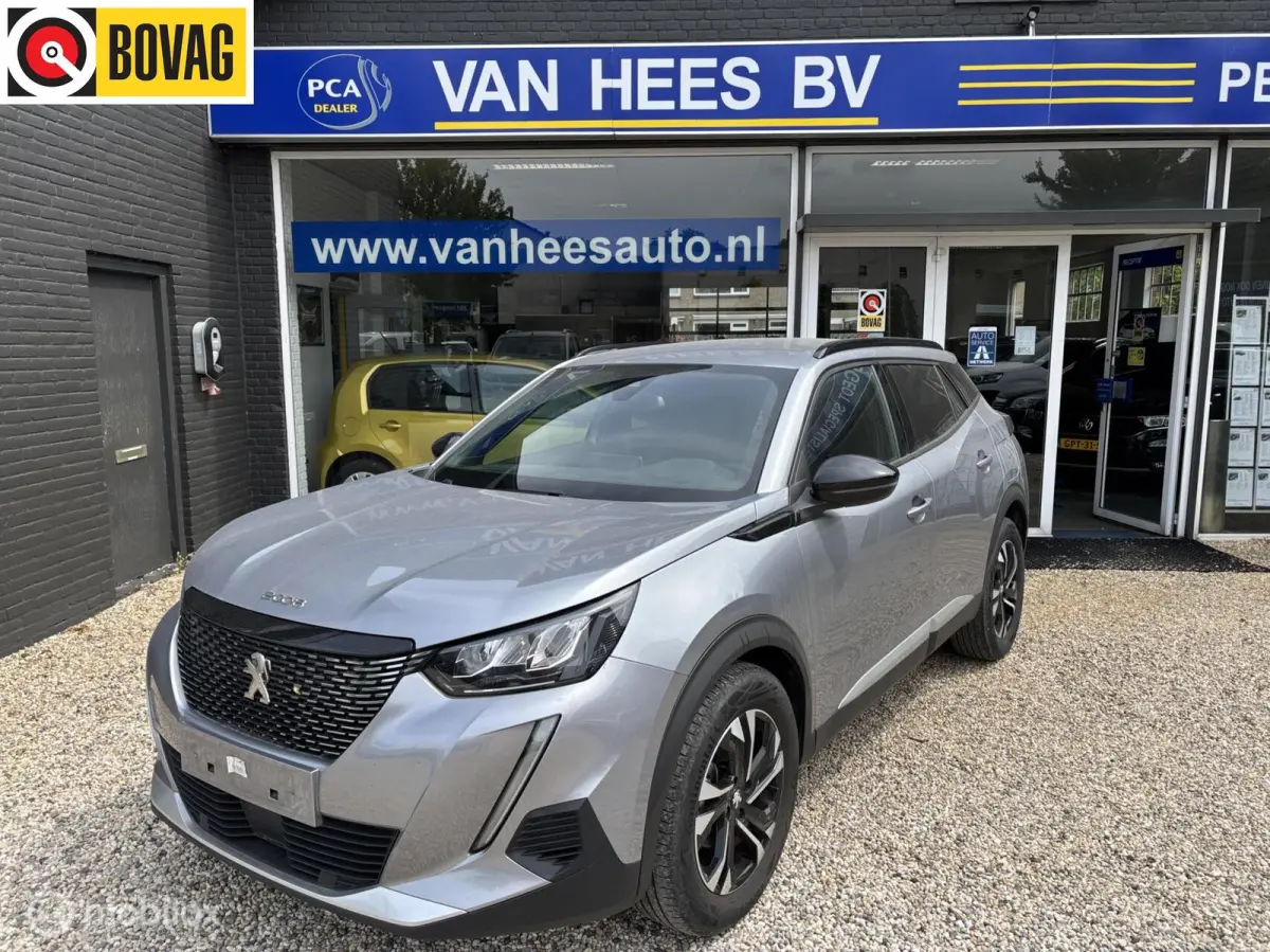 1.2 PureTech Allure 130 pk navigatie en camera cruise control