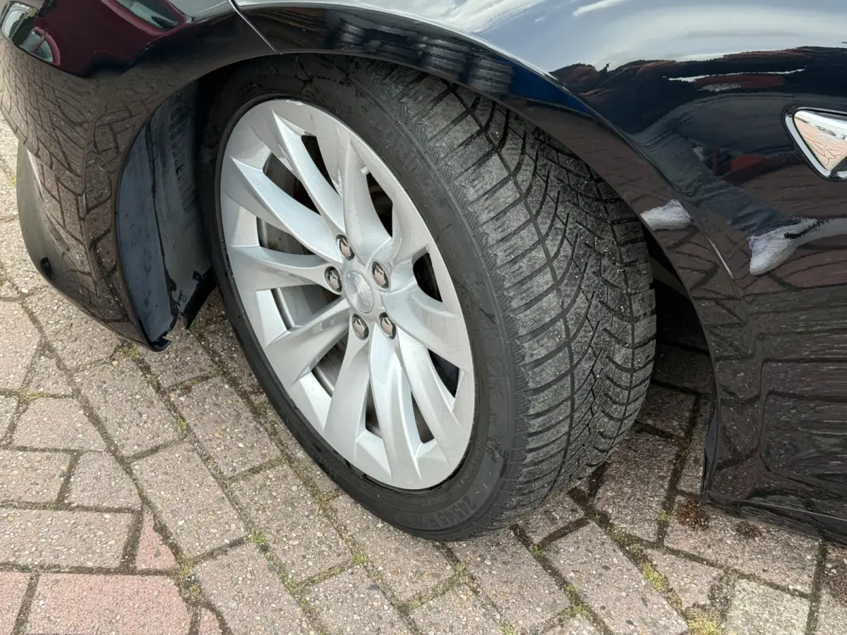 75D Base|AWD| Luchtvering|Nieuwe APK+OH