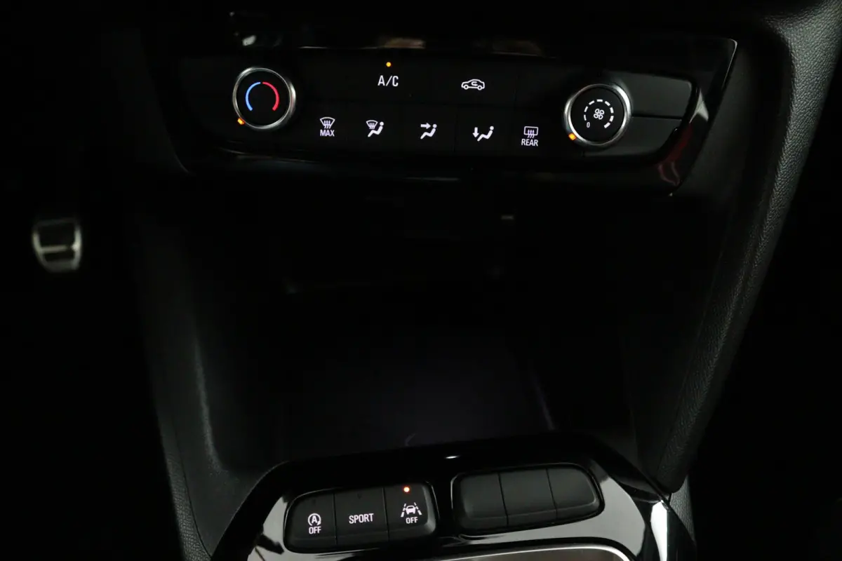 1.2 GS Line*NAVI*A/C*CRUISE*LMV*CARPLAY*TEL*