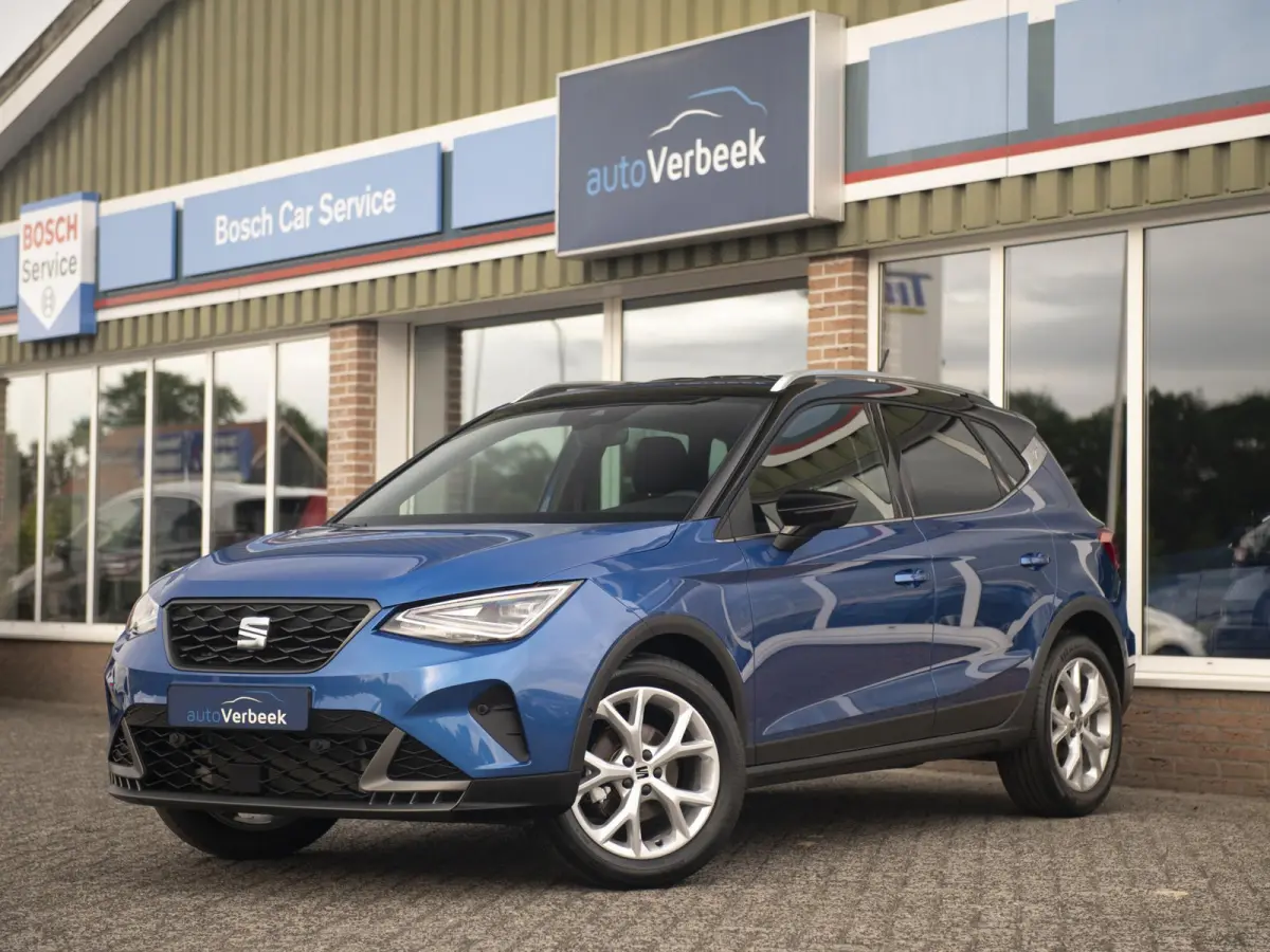 1.0 EcoTSI 116pk FR DSG | Full LED | Keyless | ParkAssist + Camera | App-Connect | Armsteun vóór | Black Pack | Wireless Charge