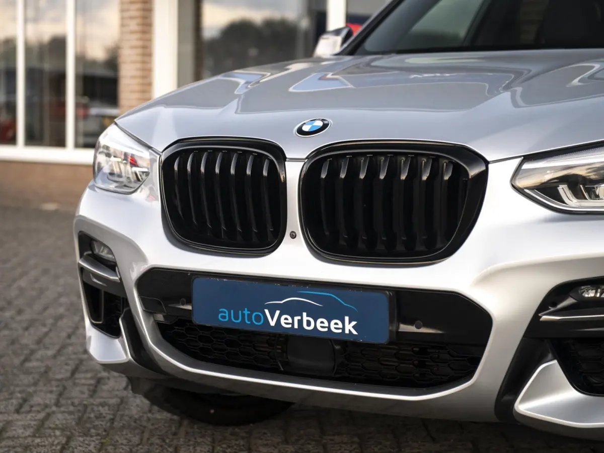 M40i xDrive High Executive | LED | Trekhaak | Pano | 21" LMV | Mem.stoel | H&K Audio | Comf.Access | Conn.Pack Prof. | Standkachel | 360 camera | Achterbank-/stuurverwarming | Full Options