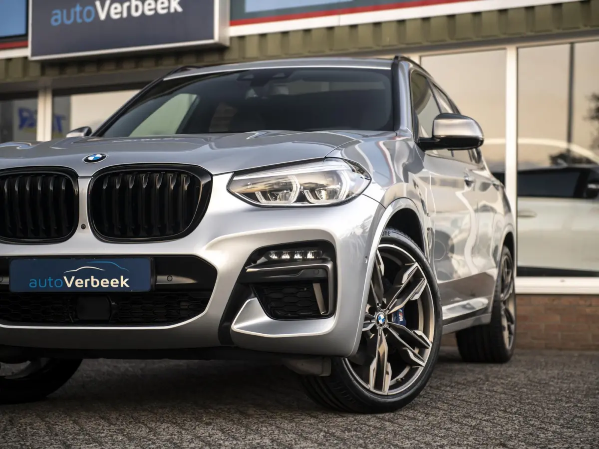M40i xDrive High Executive | LED | Trekhaak | Pano | 21" LMV | Mem.stoel | H&K Audio | Comf.Access | Conn.Pack Prof. | Standkachel | 360 camera | Achterbank-/stuurverwarming | Full Options