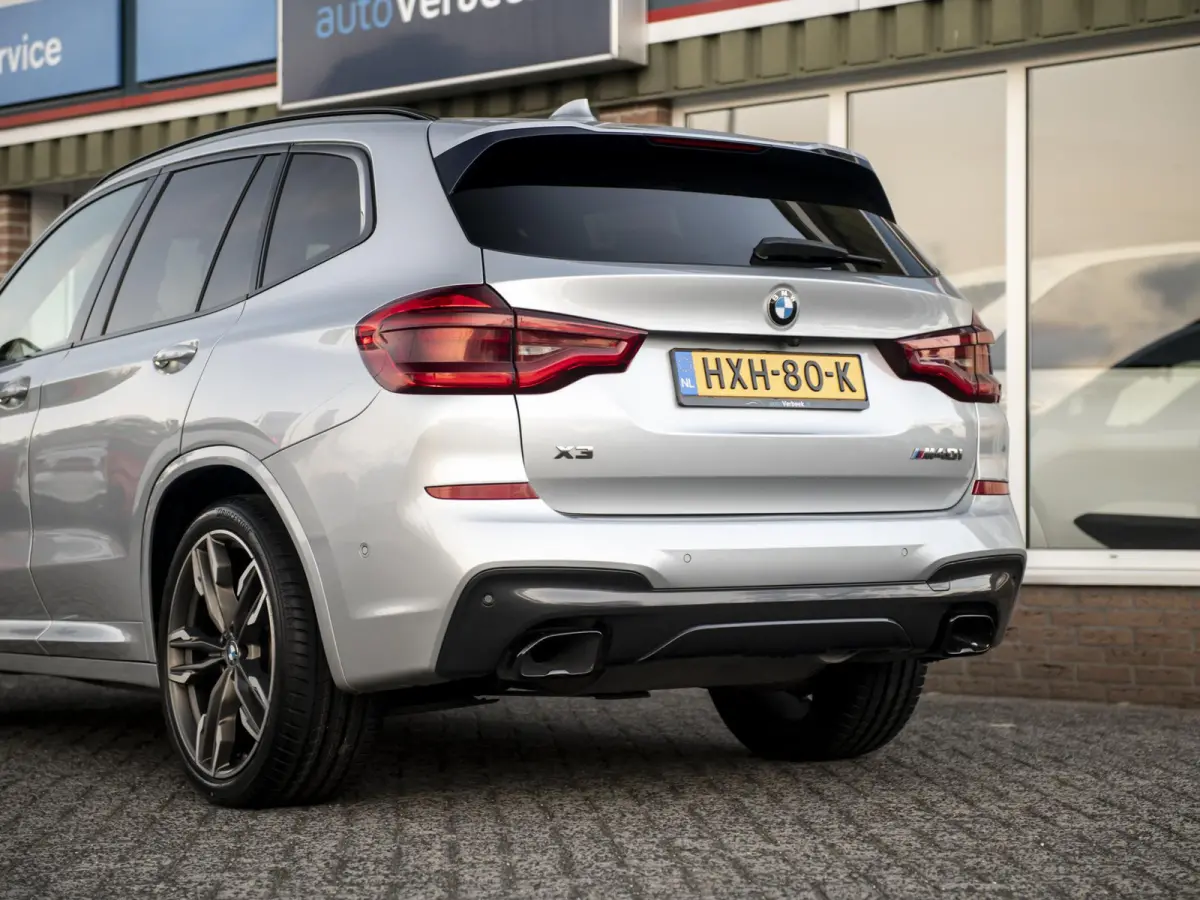 M40i xDrive High Executive | LED | Trekhaak | Pano | 21" LMV | Mem.stoel | H&K Audio | Comf.Access | Conn.Pack Prof. | Standkachel | 360 camera | Achterbank-/stuurverwarming | Full Options