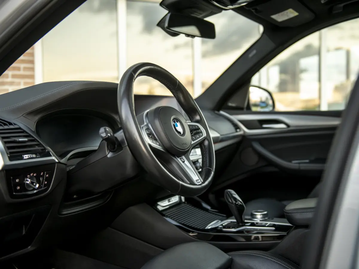M40i xDrive High Executive | LED | Trekhaak | Pano | 21" LMV | Mem.stoel | H&K Audio | Comf.Access | Conn.Pack Prof. | Standkachel | 360 camera | Achterbank-/stuurverwarming | Full Options