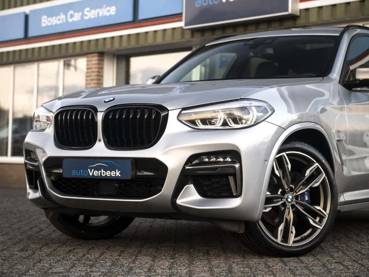 M40i xDrive High Executive | LED | Trekhaak | Pano | 21" LMV | Mem.stoel | H&K Audio | Comf.Access | Conn.Pack Prof. | Standkachel | 360 camera | Achterbank-/stuurverwarming | Full Options