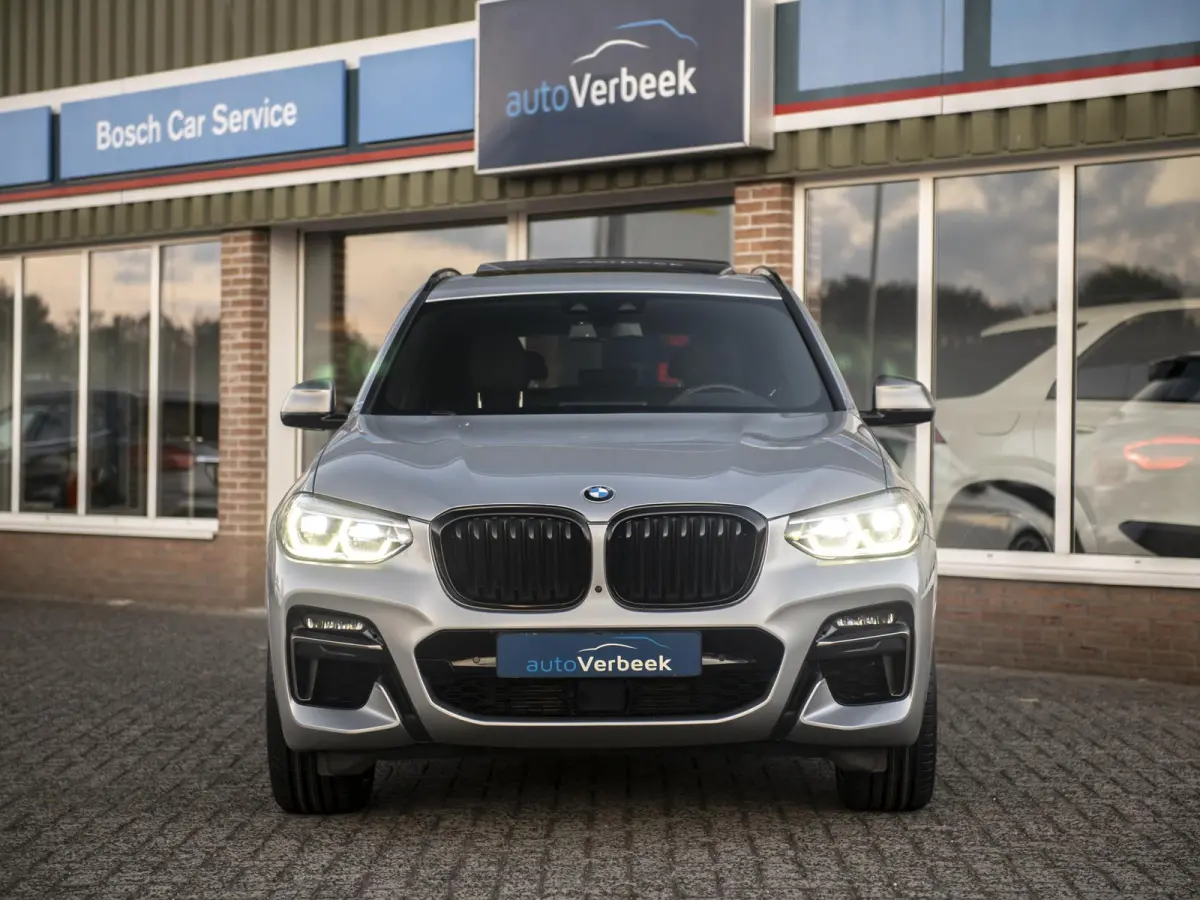 M40i xDrive High Executive | LED | Trekhaak | Pano | 21" LMV | Mem.stoel | H&K Audio | Comf.Access | Conn.Pack Prof. | Standkachel | 360 camera | Achterbank-/stuurverwarming | Full Options