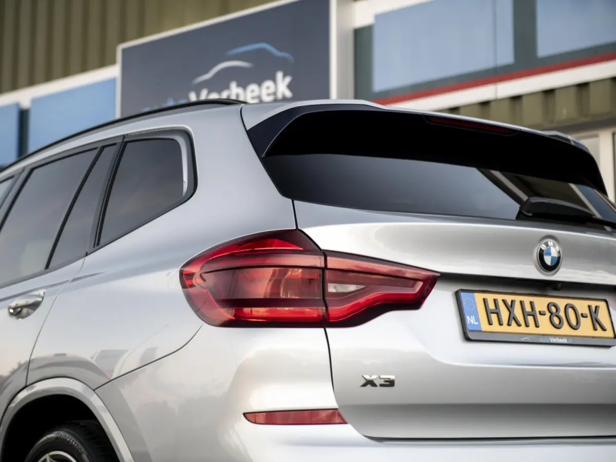 M40i xDrive High Executive | LED | Trekhaak | Pano | 21" LMV | Mem.stoel | H&K Audio | Comf.Access | Conn.Pack Prof. | Standkachel | 360 camera | Achterbank-/stuurverwarming | Full Options