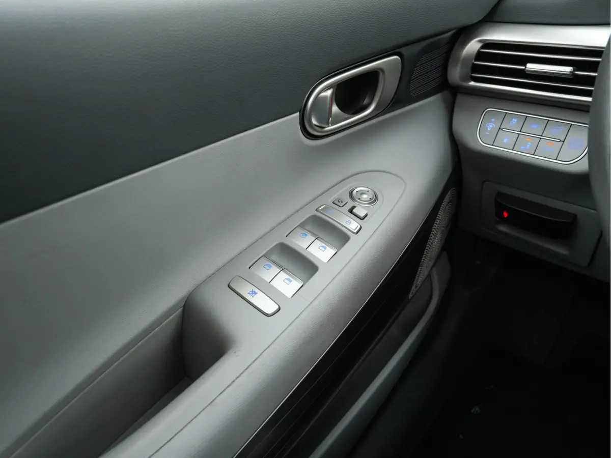 FCEV Plus Pack [ HYDROGENIUM ] (INCL-BTW) Aut. *PANO | LEATHER | NAVI-FULLMP | ADAPTIVE-CRUISE |  FULL-LED | KEYLESS | DAB |  KRELL-AUDIO | WIDE-COCKPIT | TOPVIEW | SHIFTPADDLES | COMFORTSEA