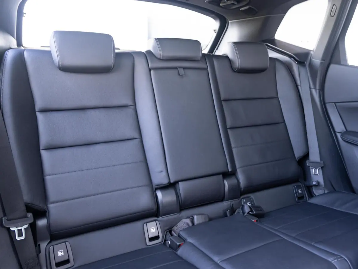 225e xDrive | M Sportpakket | Innovation Pack | Comfort Access | Panoramadak | Isofix | Head-Up Display | Harman-Kardon | 20'' |