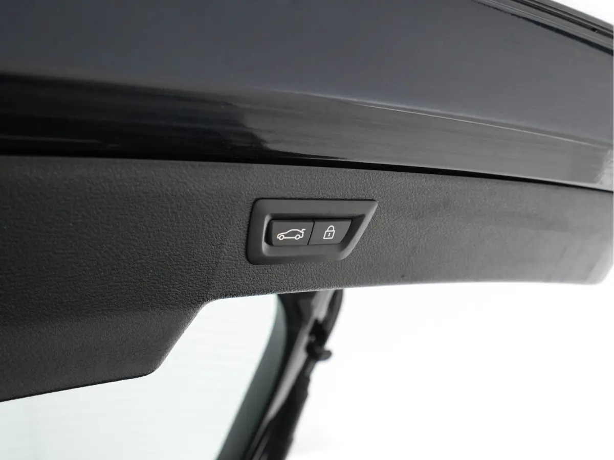 xDrive30d High Executive Design-Edition-Extravagance Aut. *PANO | LEATHER-ALCANTARA | FULL-LED | MEMORY-PACK | HEAD-UP | HIFI-SOUND | KEYLESS | DAB+ | BLIND-SPOT | CAMERA | HEATED-SPORTSEATS