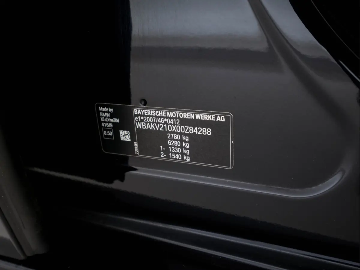 xDrive30d High Executive Design-Edition-Extravagance Aut. *PANO | LEATHER-ALCANTARA | FULL-LED | MEMORY-PACK | HEAD-UP | HIFI-SOUND | KEYLESS | DAB+ | BLIND-SPOT | CAMERA | HEATED-SPORTSEATS