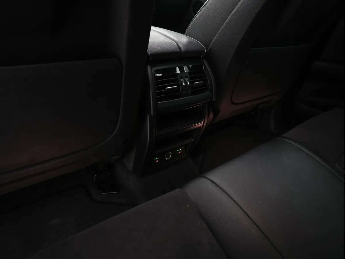 xDrive30d High Executive Design-Edition-Extravagance Aut. *PANO | LEATHER-ALCANTARA | FULL-LED | MEMORY-PACK | HEAD-UP | HIFI-SOUND | KEYLESS | DAB+ | BLIND-SPOT | CAMERA | HEATED-SPORTSEATS