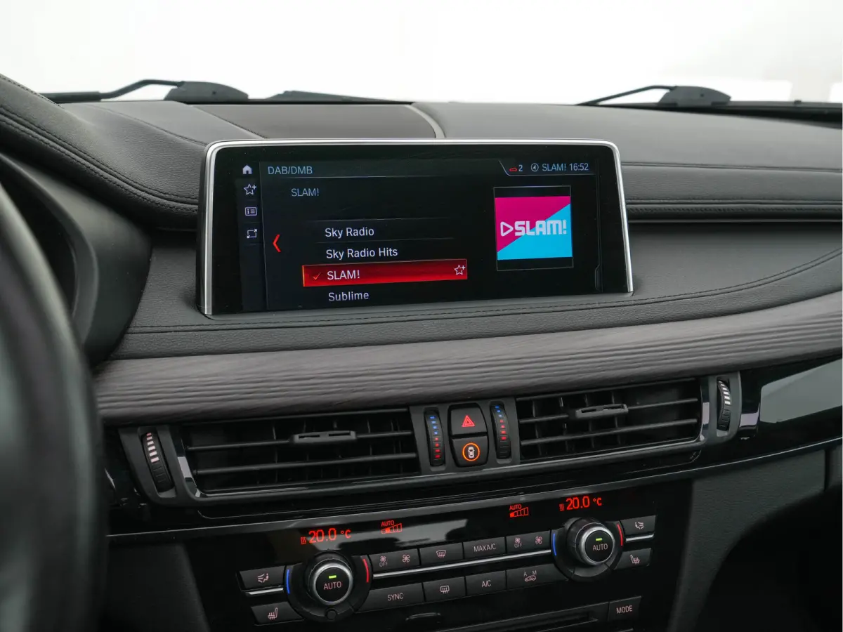 xDrive30d High Executive Design-Edition-Extravagance Aut. *PANO | LEATHER-ALCANTARA | FULL-LED | MEMORY-PACK | HEAD-UP | HIFI-SOUND | KEYLESS | DAB+ | BLIND-SPOT | CAMERA | HEATED-SPORTSEATS