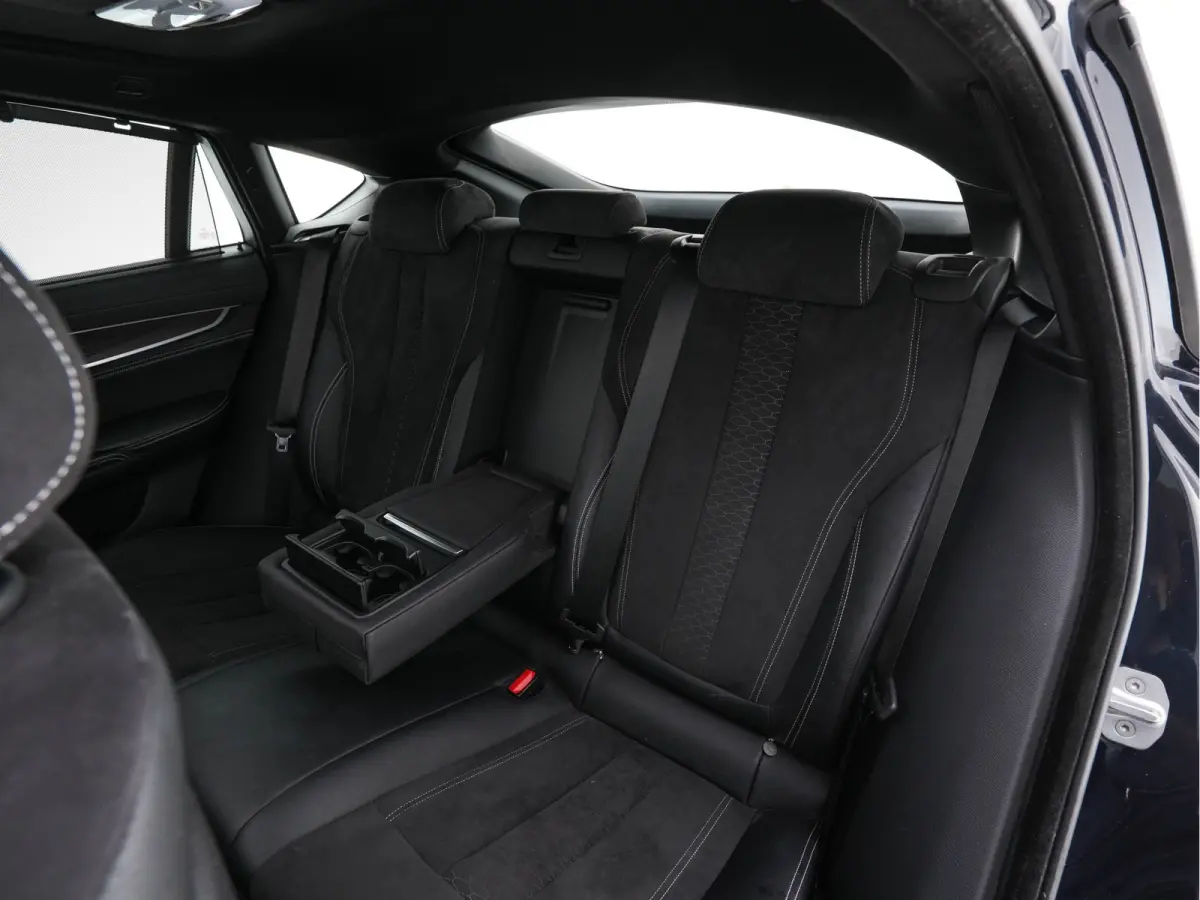 xDrive30d High Executive Design-Edition-Extravagance Aut. *PANO | LEATHER-ALCANTARA | FULL-LED | MEMORY-PACK | HEAD-UP | HIFI-SOUND | KEYLESS | DAB+ | BLIND-SPOT | CAMERA | HEATED-SPORTSEATS
