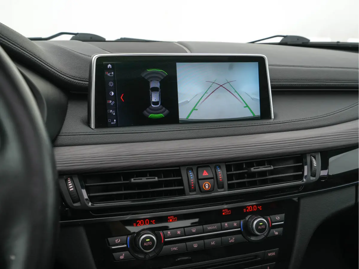 xDrive30d High Executive Design-Edition-Extravagance Aut. *PANO | LEATHER-ALCANTARA | FULL-LED | MEMORY-PACK | HEAD-UP | HIFI-SOUND | KEYLESS | DAB+ | BLIND-SPOT | CAMERA | HEATED-SPORTSEATS