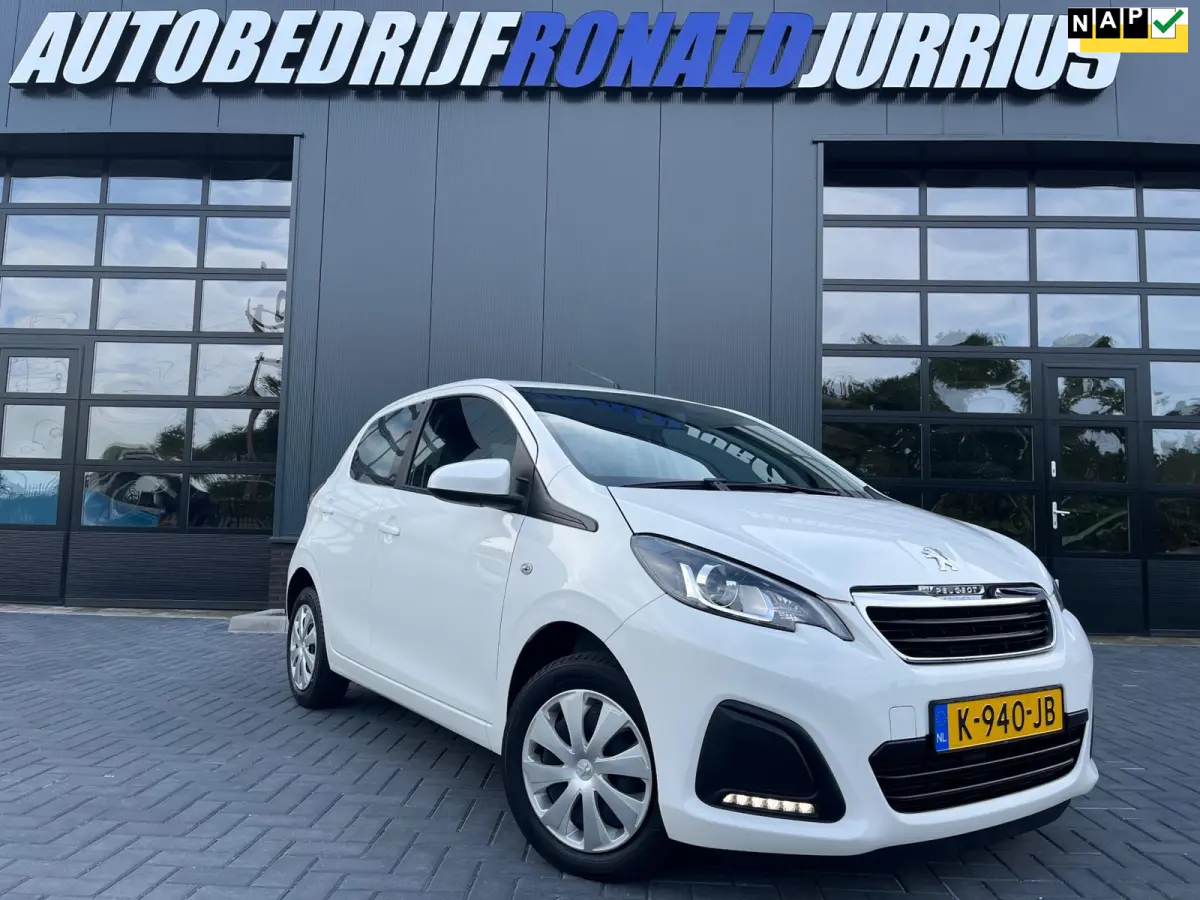 1.0 e-VTi Active NL.Auto/Groot Media/Camera/Carplay/Airco/Elc.Pakket/5 Deurs/1Ste Eigenaar/Dealer Onderhouden