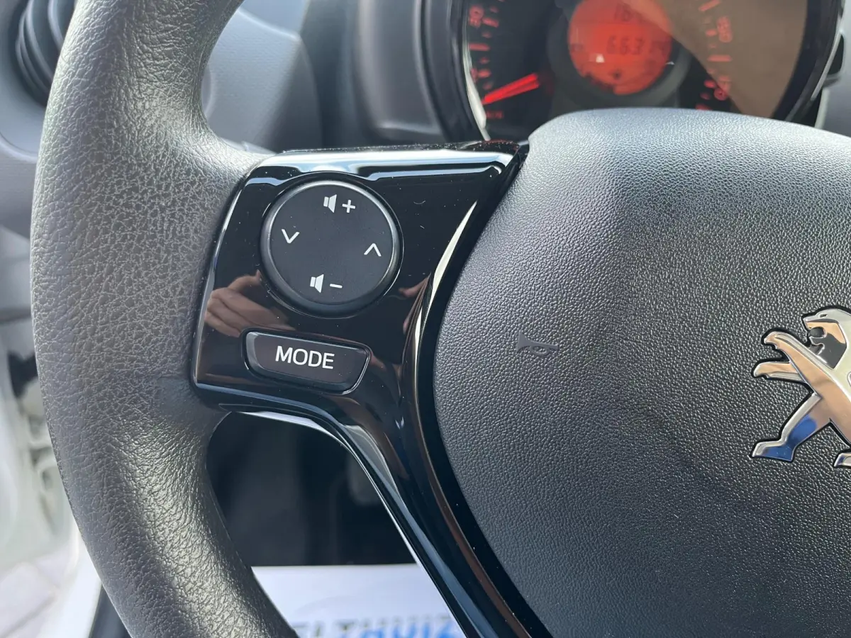 1.0 e-VTi Active NL.Auto/Groot Media/Camera/Carplay/Airco/Elc.Pakket/5 Deurs/1Ste Eigenaar/Dealer Onderhouden