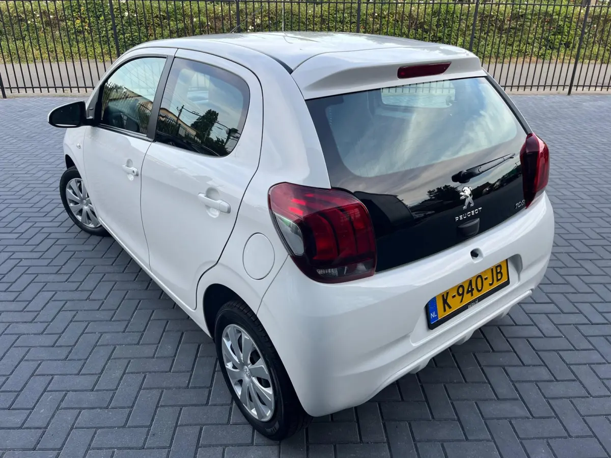 1.0 e-VTi Active NL.Auto/Groot Media/Camera/Carplay/Airco/Elc.Pakket/5 Deurs/1Ste Eigenaar/Dealer Onderhouden