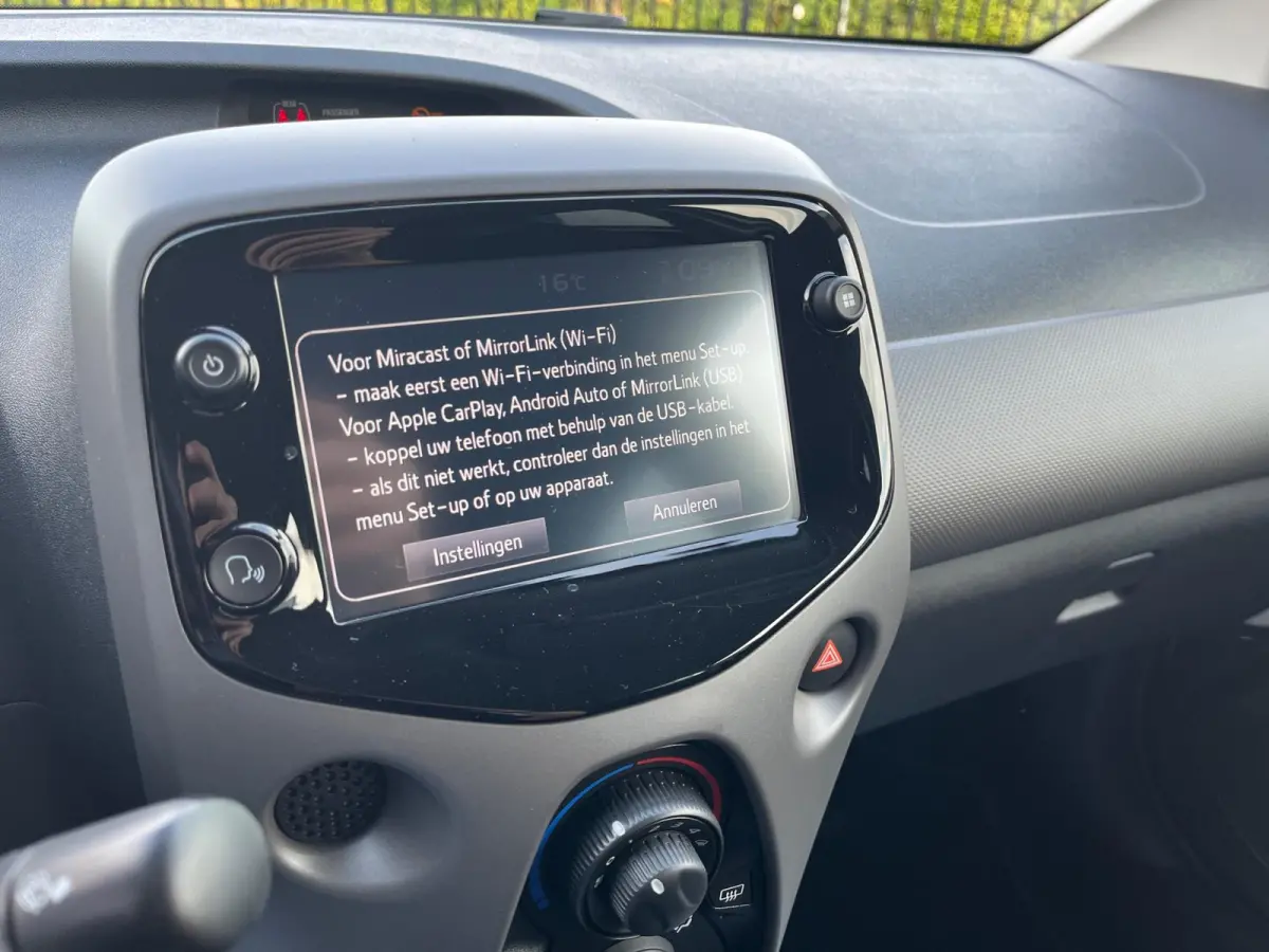 1.0 e-VTi Active NL.Auto/Groot Media/Camera/Carplay/Airco/Elc.Pakket/5 Deurs/1Ste Eigenaar/Dealer Onderhouden