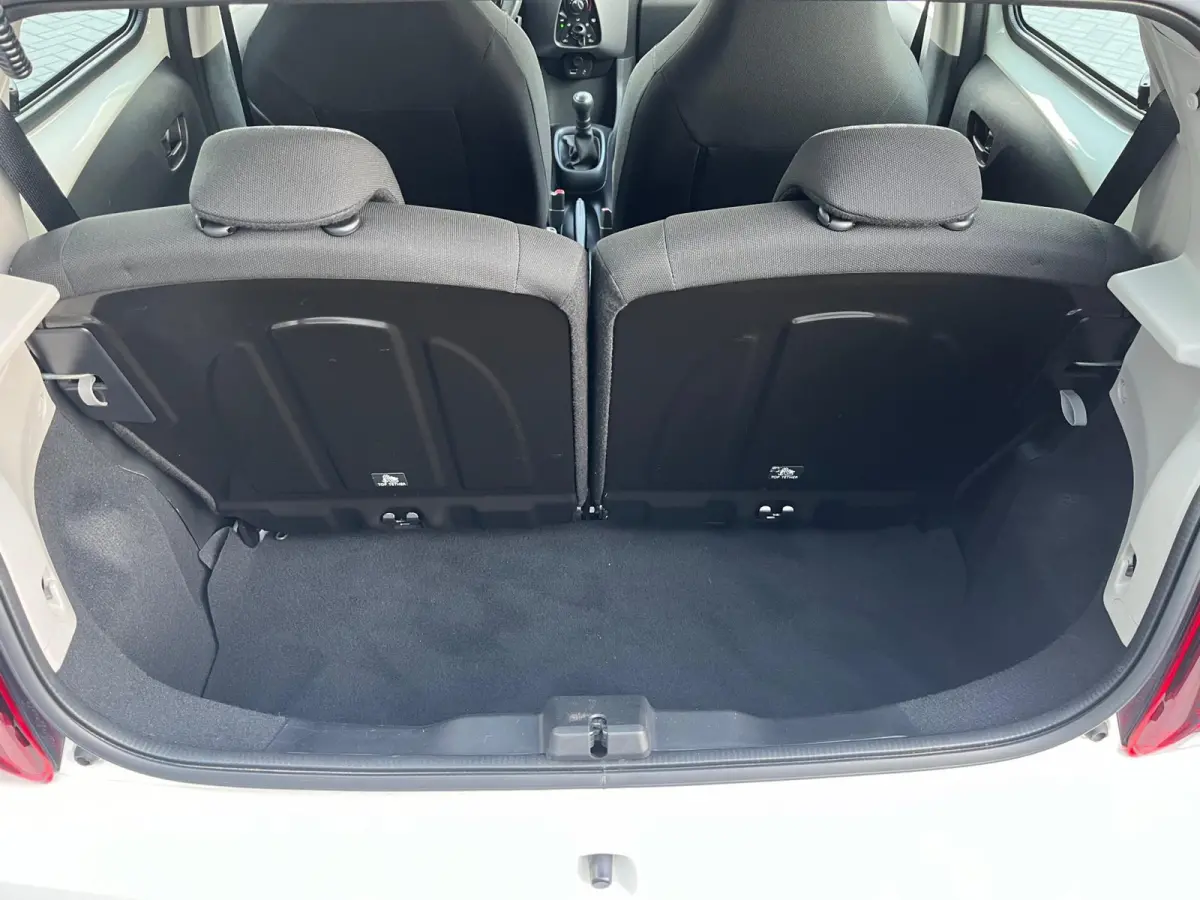1.0 e-VTi Active NL.Auto/Groot Media/Camera/Carplay/Airco/Elc.Pakket/5 Deurs/1Ste Eigenaar/Dealer Onderhouden