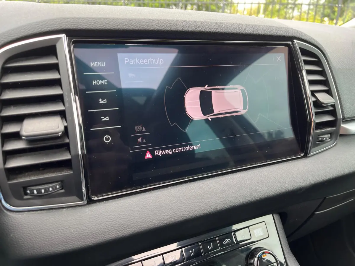 1.0 TSI Business Edition Plus NL.Auto/Panoramadak/Camera/Adaptive-Cruise/Virtual Cockpit/