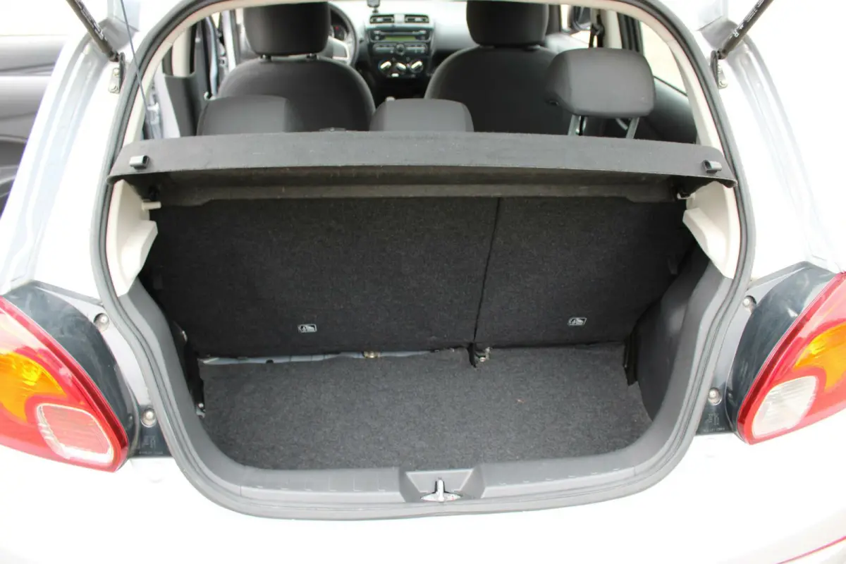 1.0 Cool+, airco, bluetooth.