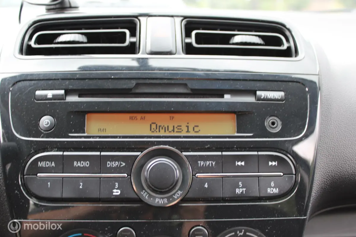 1.0 Cool+, airco, bluetooth.