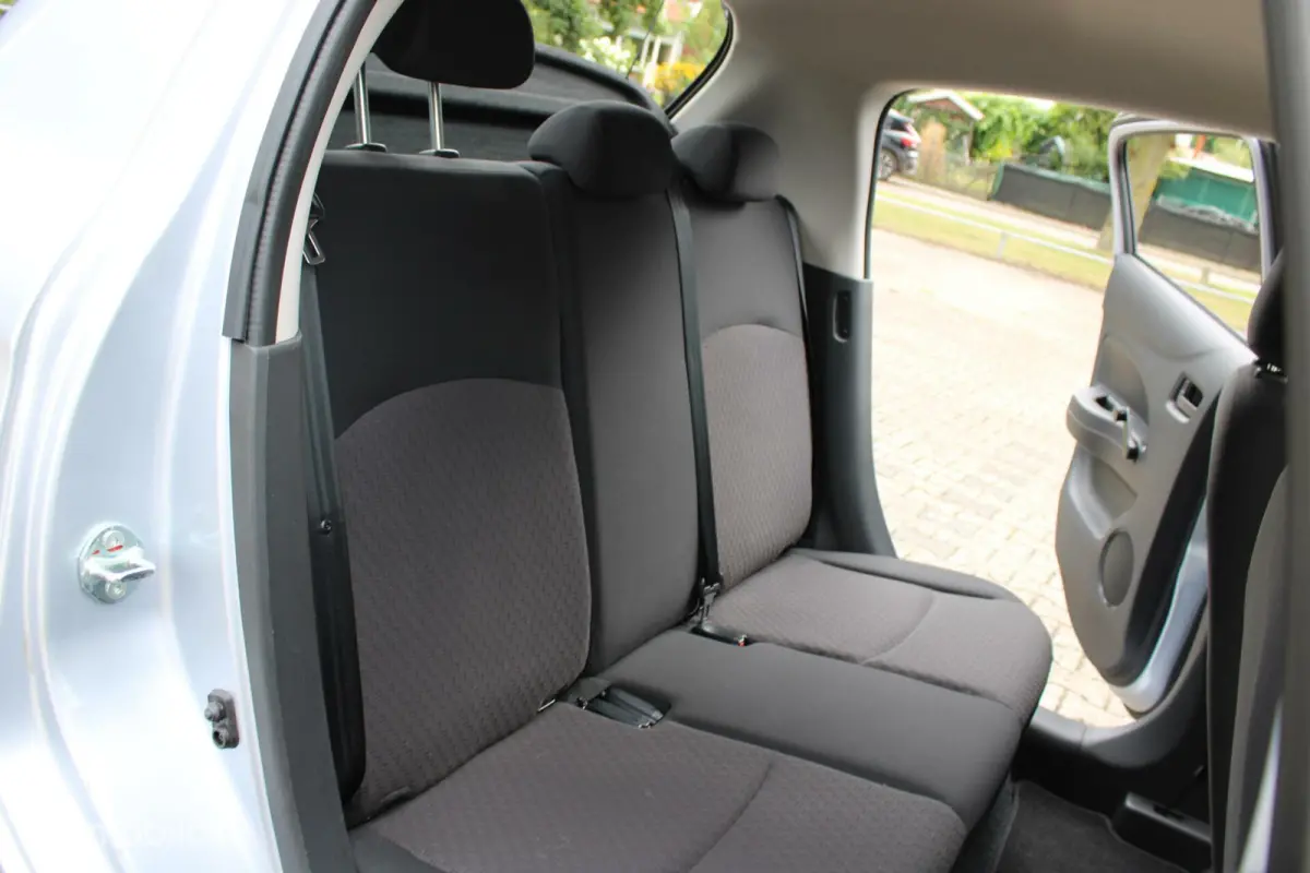 1.0 Cool+, airco, bluetooth.