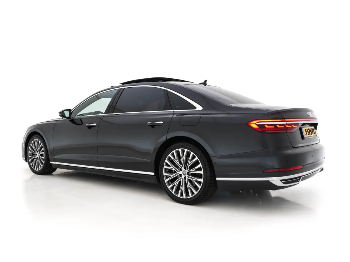 60 TFSI-E Quattro Lang Pro Line Plus ( Plug-In) (INCL-BTW) *PANO | LEATHER | MATRIX-LED | ADAPTIVE-CRUISE | BLINDSPOT | SOFTCLOSE | BANG/OLUFSEN | TOPVIEW | MEMORY-PACK | MASSAGE | KEYLESS |