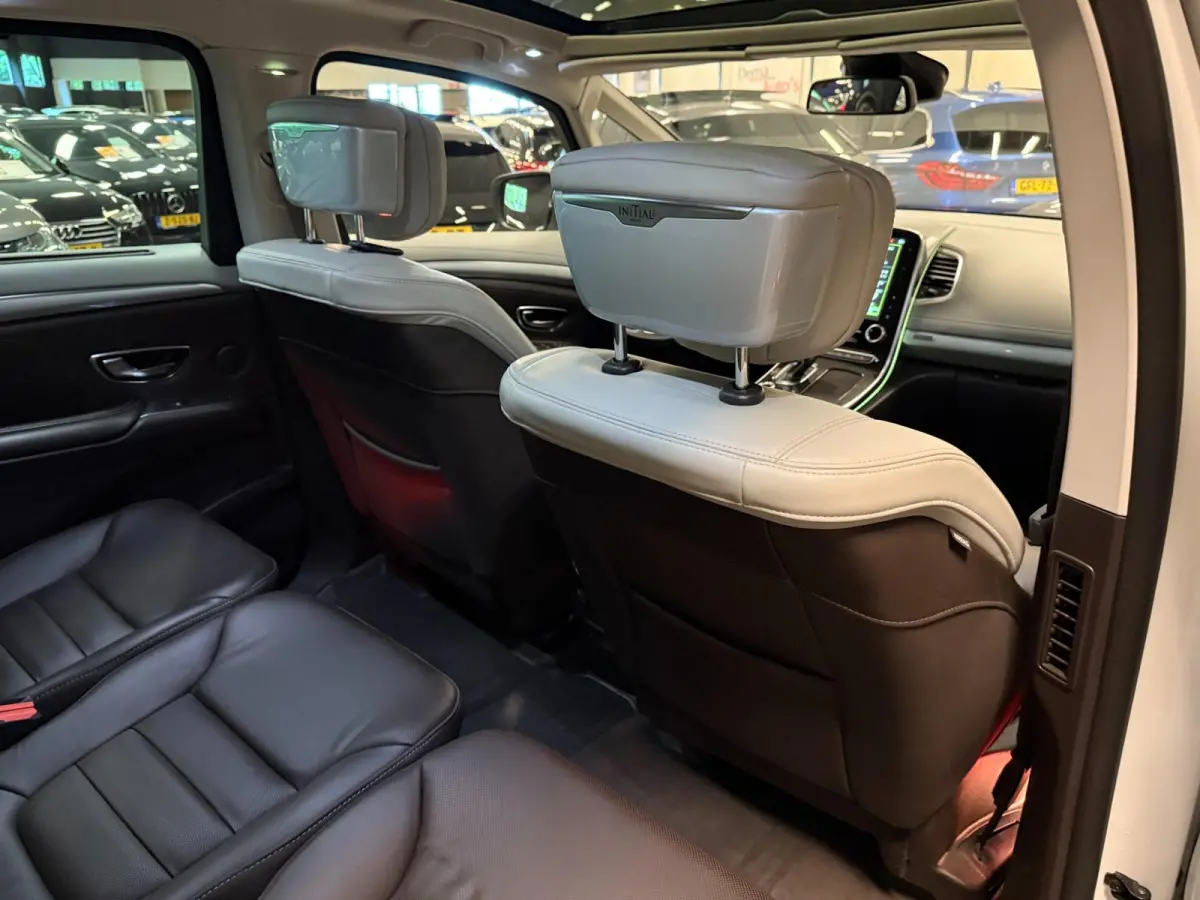 1.6 TCe Initiale Paris 4 CONTROL PANO/CAM/LEDER/DAB/BOSE/SFEERVERL/ECC/PDC/CRUISE///