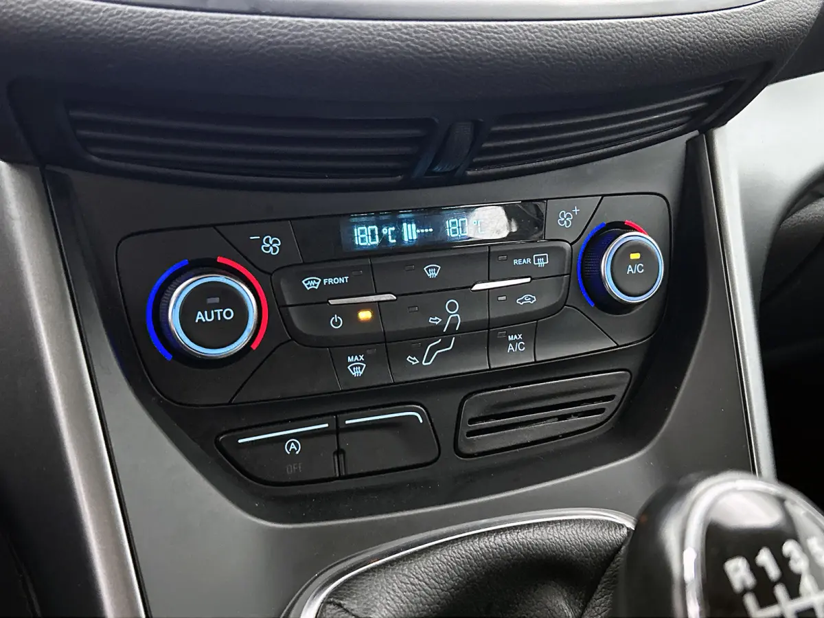 1.5 EcoBoost Titanium (NAVIGATIE, CLIMA, STUURBEDIENING, PARKEERSENSOREN, GOED ONDERHOUDEN)