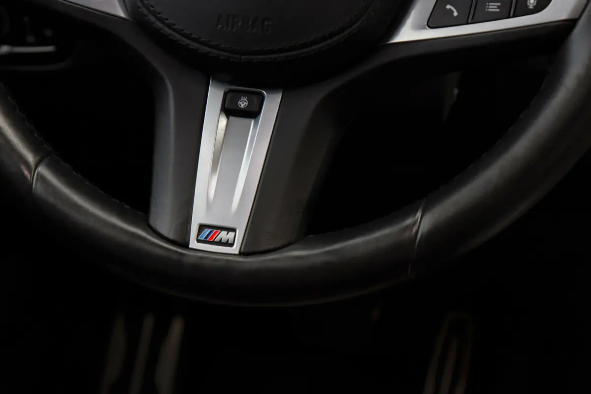 xDrive20i M-Sport M-Pakket /PANODAK/ACC/CAMERA/CARPLAY/KEYLESS/HUD/TREKHAAK/STOELVERW V+A!
