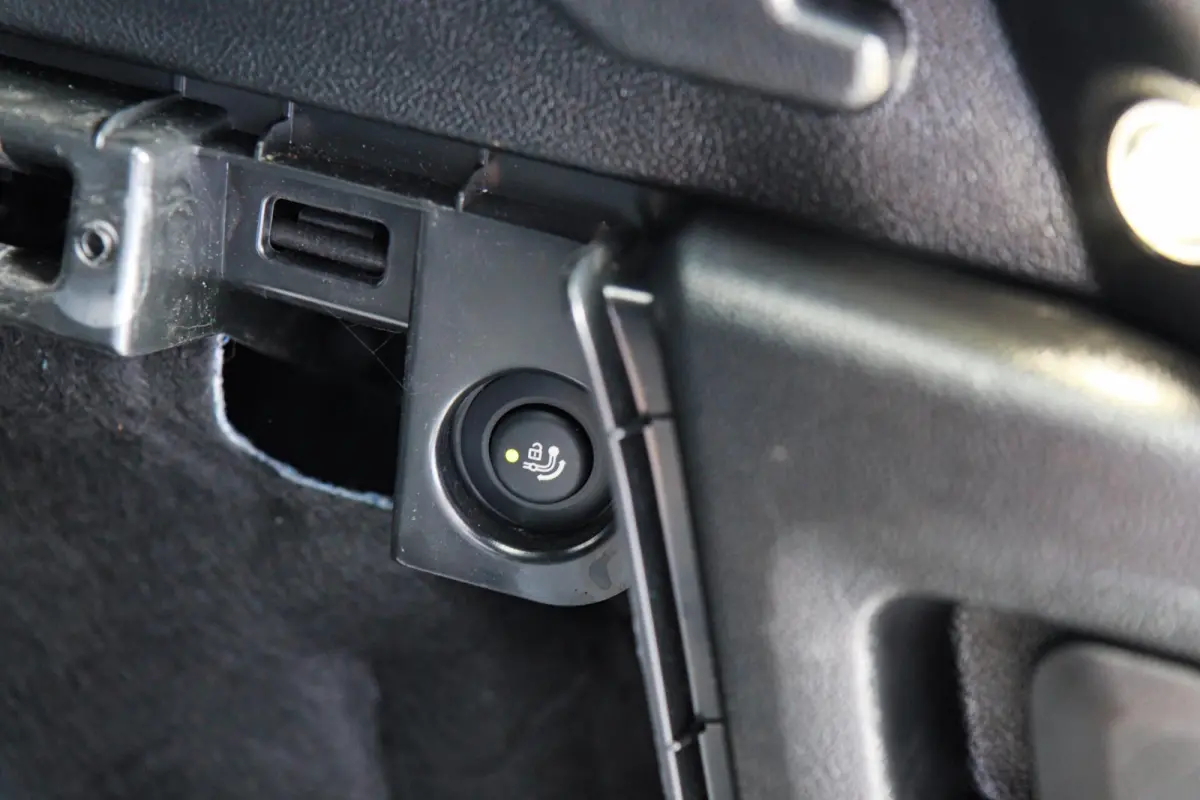 xDrive20i M-Sport M-Pakket /PANODAK/ACC/CAMERA/CARPLAY/KEYLESS/HUD/TREKHAAK/STOELVERW V+A!