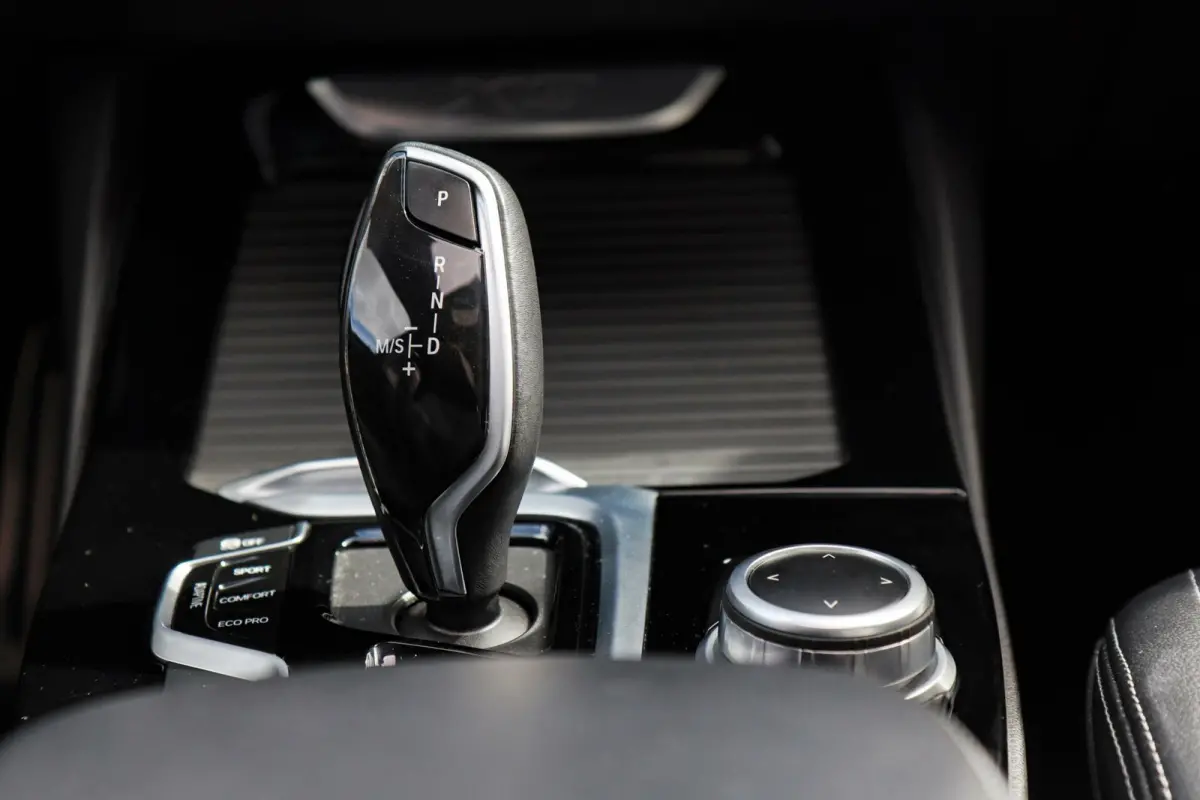 xDrive20i M-Sport M-Pakket /PANODAK/ACC/CAMERA/CARPLAY/KEYLESS/HUD/TREKHAAK/STOELVERW V+A!