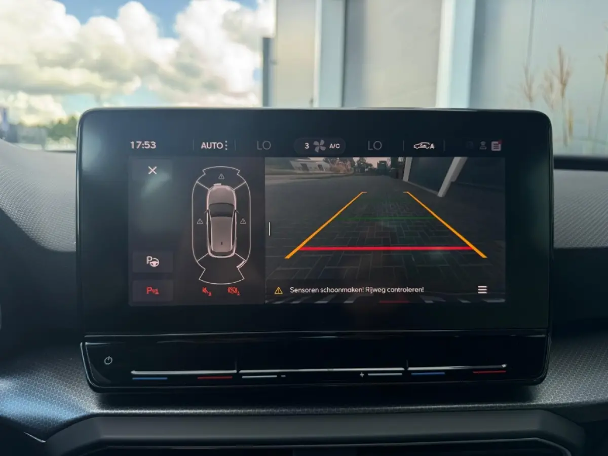 1.0 eTSI Style NAVI VIRTUAL CLIMATE PDC ELEK PAKKET CAMERA