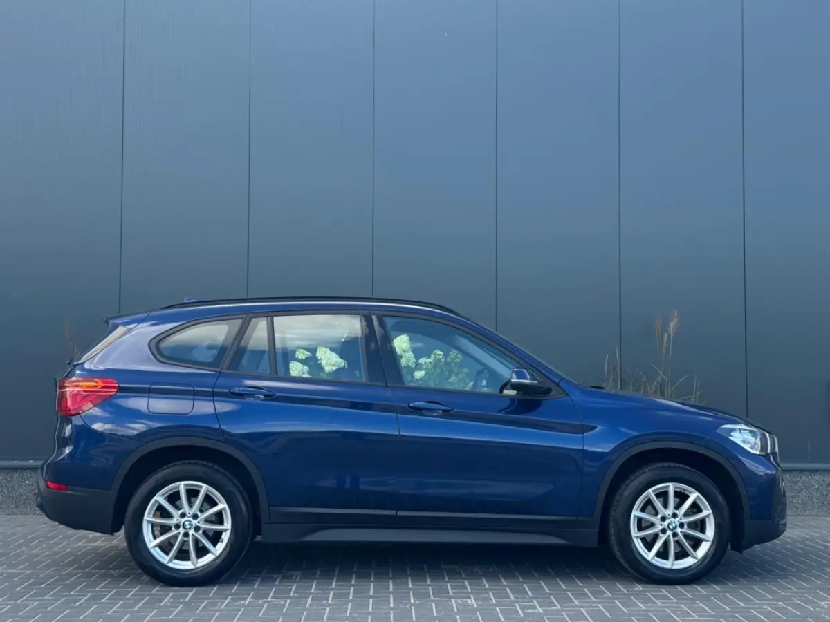 sDrive18i 12-2019 NAVI CLIMATE PDC TREKHAAK SPORTVELGEN