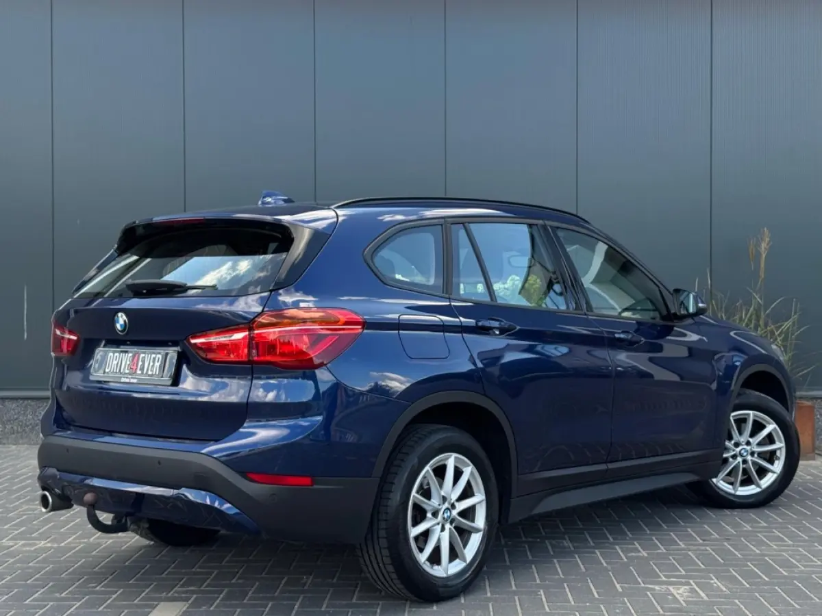 sDrive18i 12-2019 NAVI CLIMATE PDC TREKHAAK SPORTVELGEN