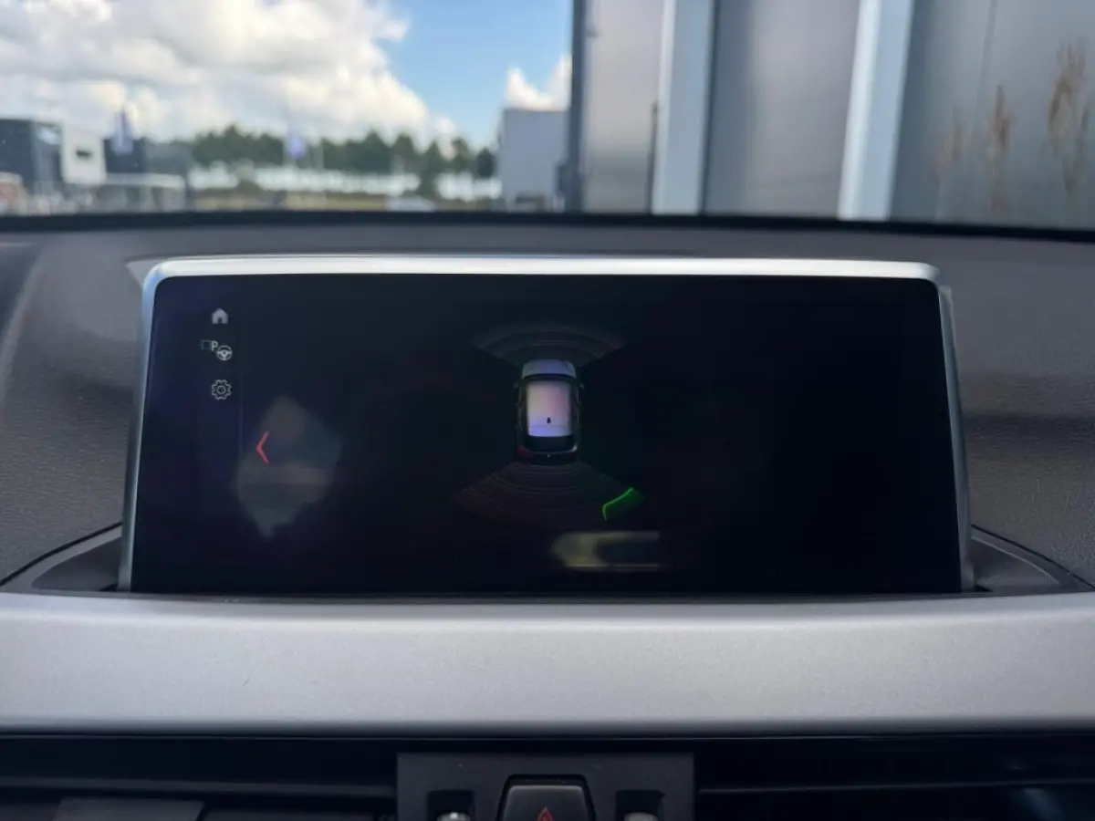sDrive18i 12-2019 NAVI CLIMATE PDC TREKHAAK SPORTVELGEN