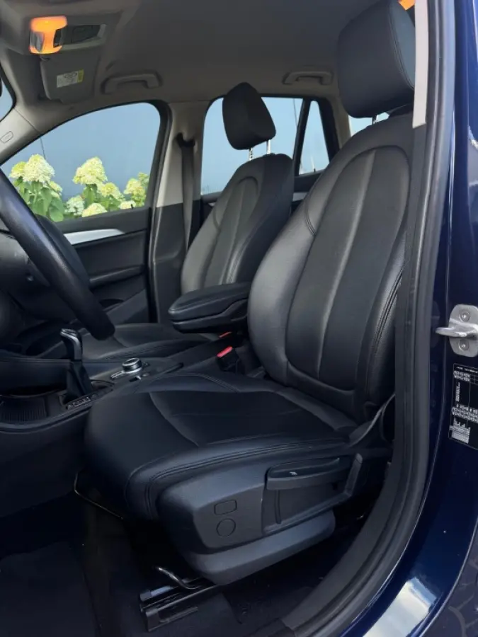 sDrive18i 12-2019 NAVI CLIMATE PDC TREKHAAK SPORTVELGEN