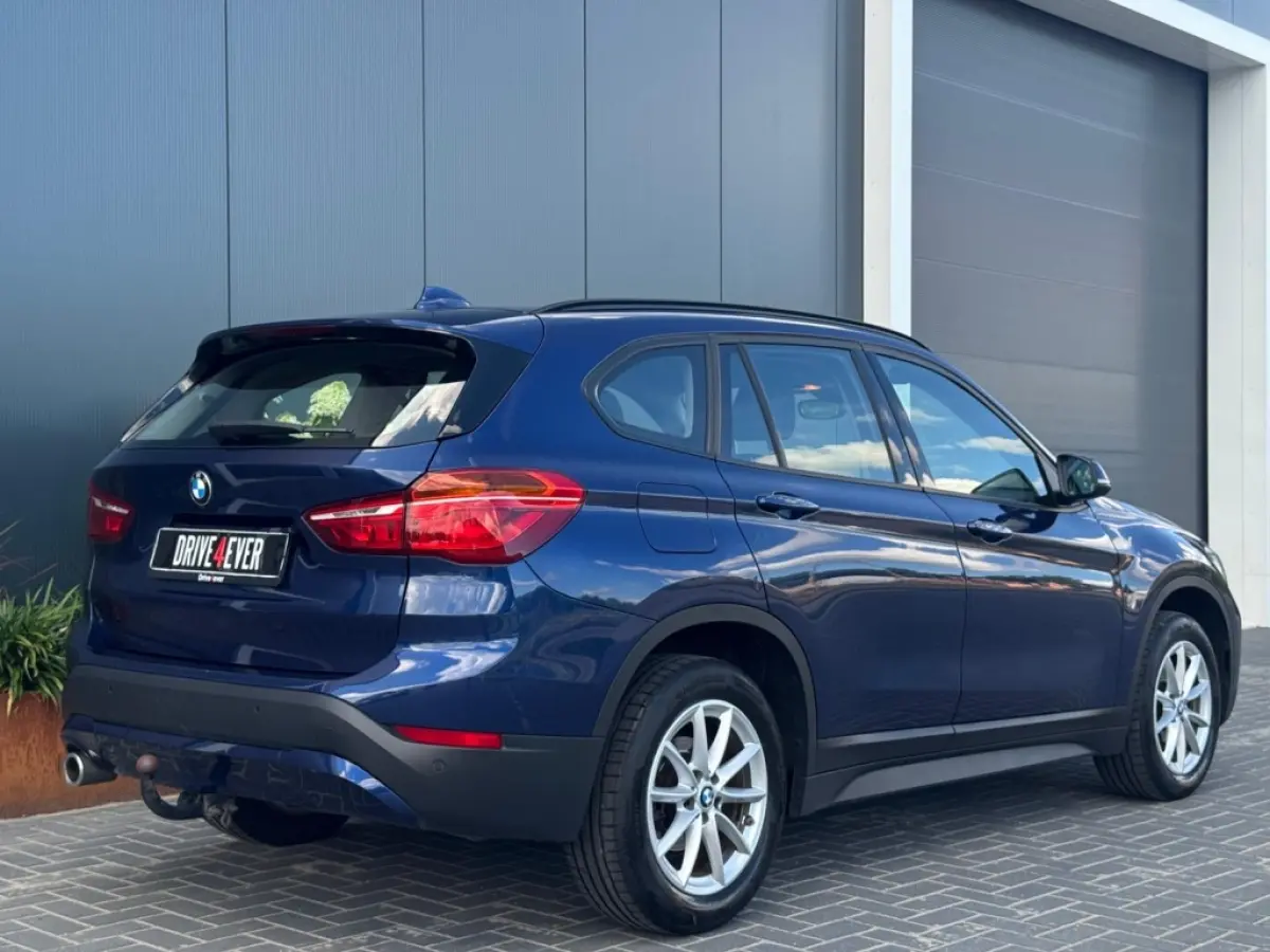 sDrive18i 12-2019 NAVI CLIMATE PDC TREKHAAK SPORTVELGEN