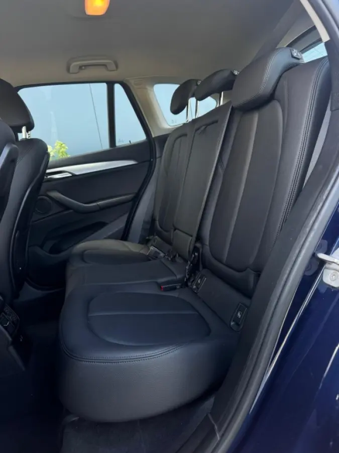 sDrive18i 12-2019 NAVI CLIMATE PDC TREKHAAK SPORTVELGEN