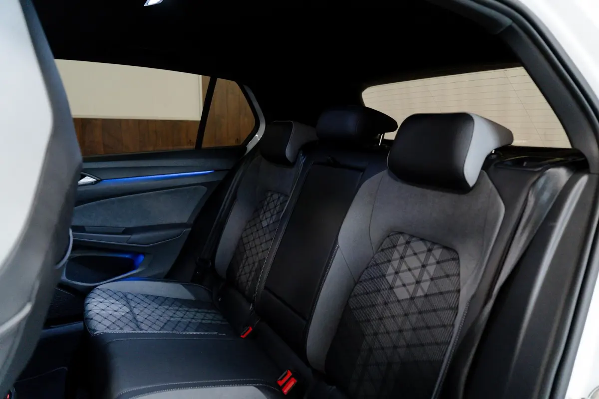 1.5 eTSI 3x R-Line Pano|IQ|ACC|AppleCarplay|Trekhaak