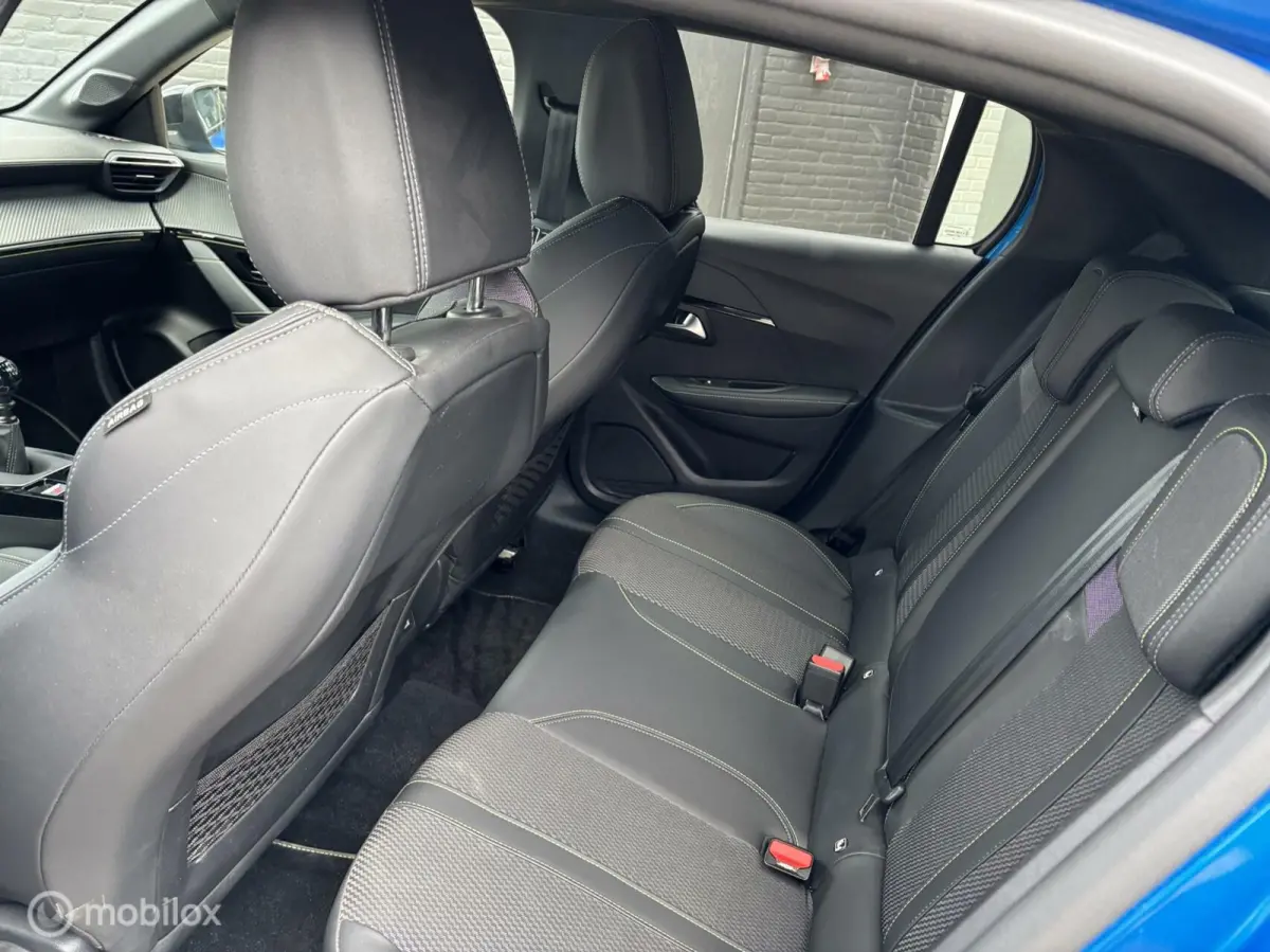 1.2 PureTech 100 GT Navigatie Carplay Camera Pdc Draadloze lader
