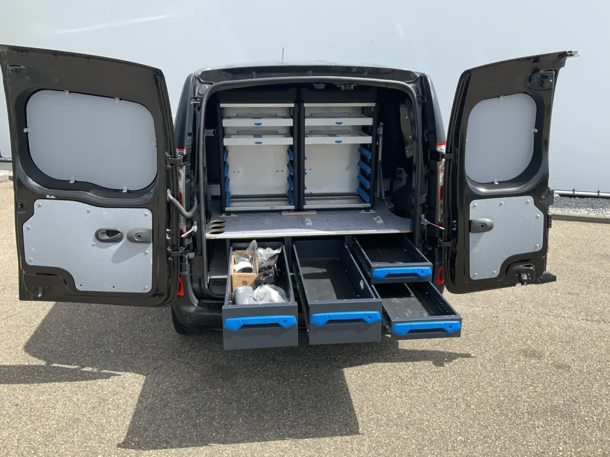1.5 dCi 90 Energy Comfort Plus .Sortimo Kasten Compleet ,Airco Cruise Camera Navi Euro 6